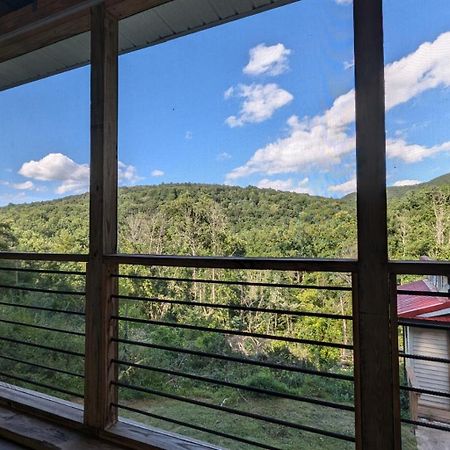 Red Roof Mountain Cabin With Starlink Internet! Stanley Exterior photo